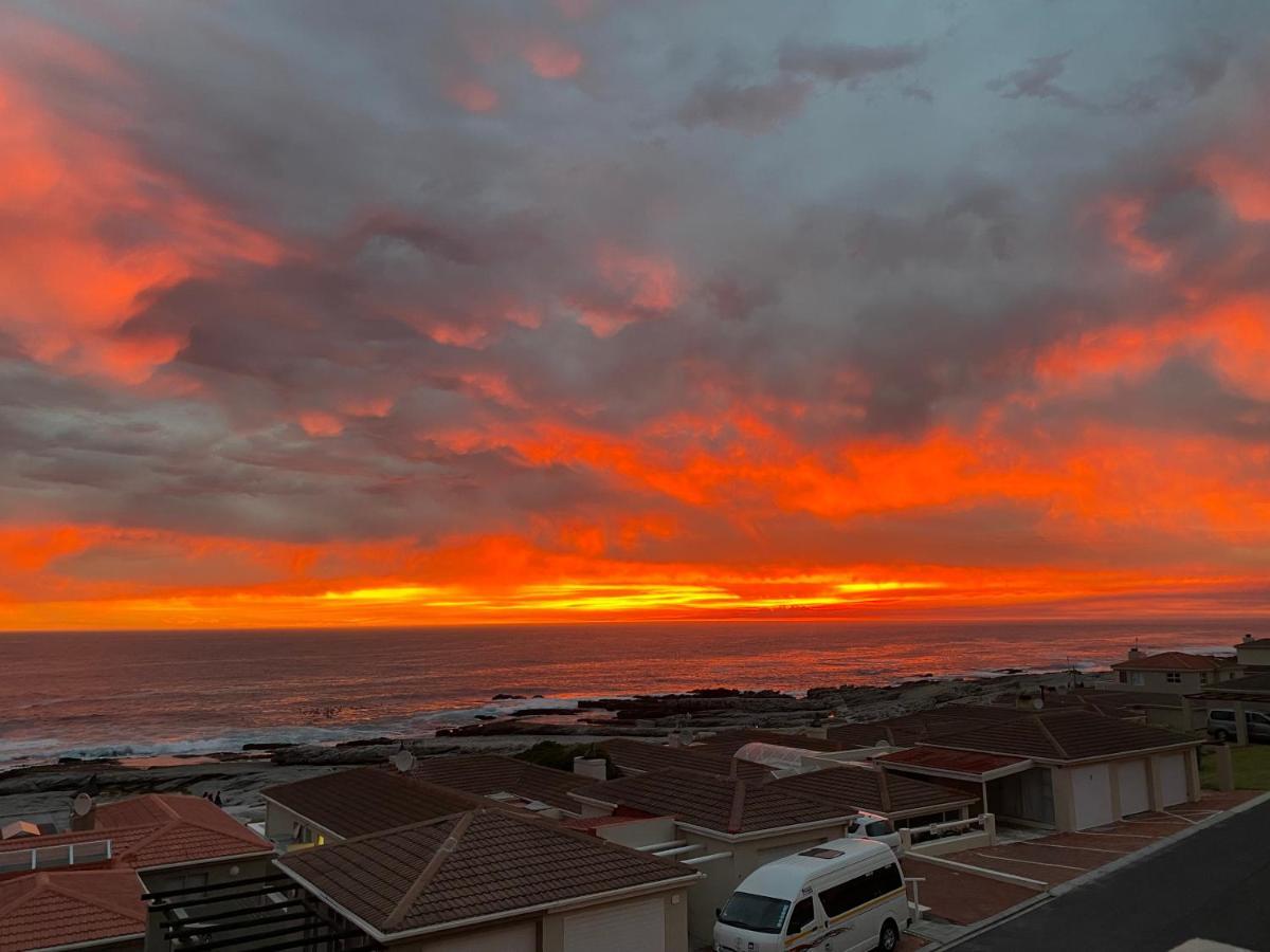 Nothing But View Apartment Hermanus Exterior photo
