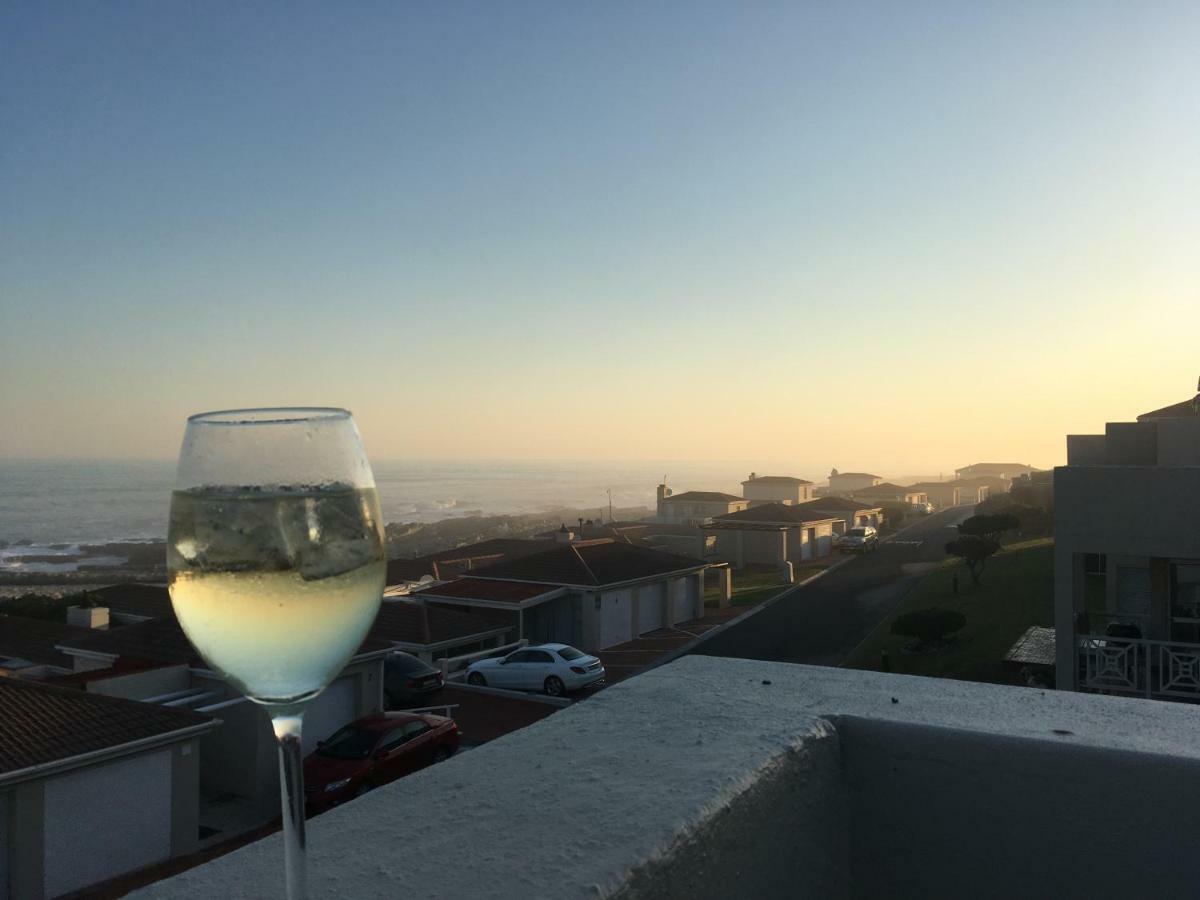 Nothing But View Apartment Hermanus Exterior photo