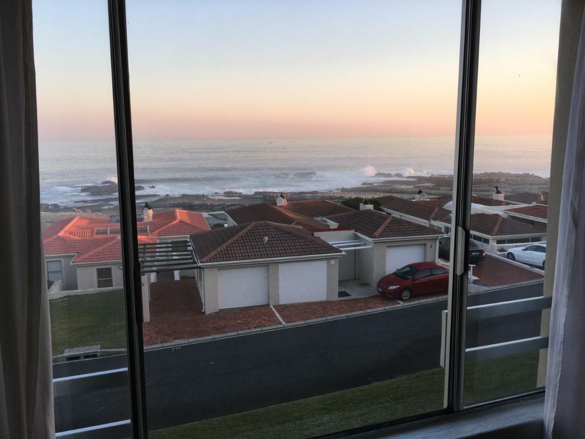 Nothing But View Apartment Hermanus Exterior photo